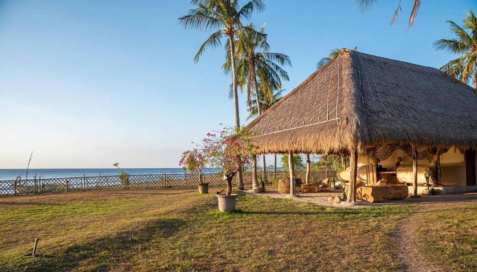 Bleu Mathis Gili Asahan Esterno foto