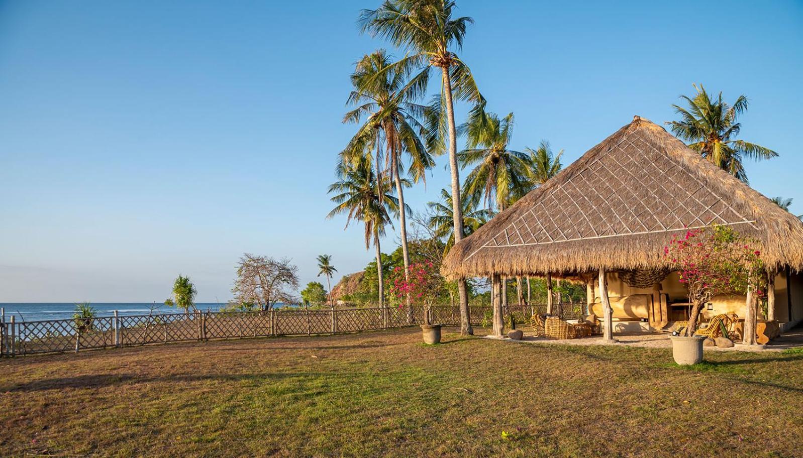 Bleu Mathis Gili Asahan Esterno foto